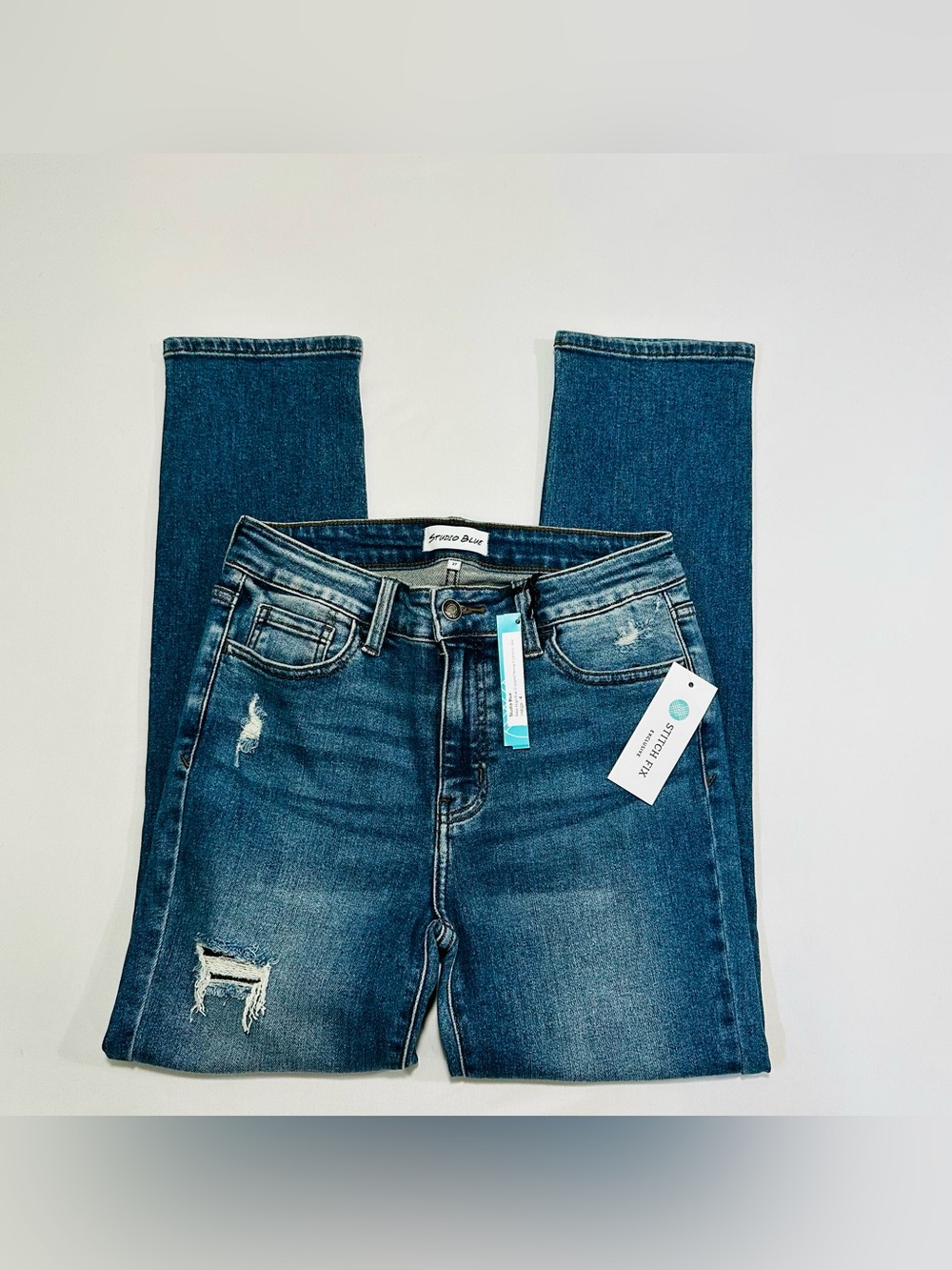 Studio Blue Nikki High Rise Cropped Skinny Jeans Distressed NWT Size 27/4 - Picture 3 of 8